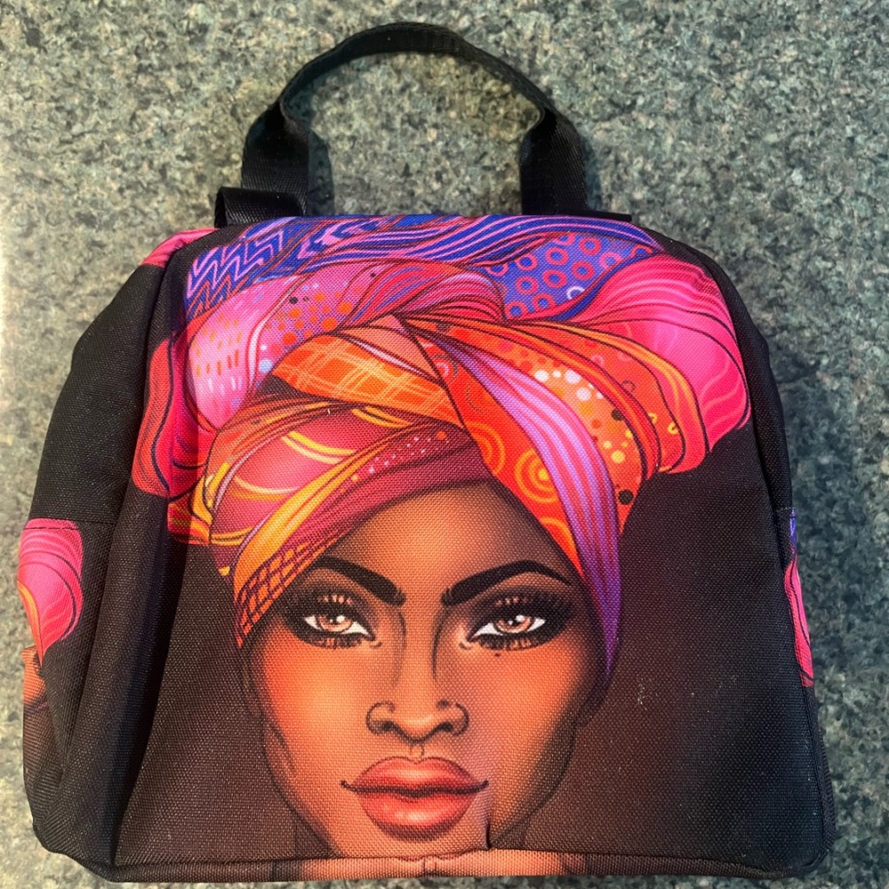 Vibrant Women's Insulated Lunch Bag with Artistic Design